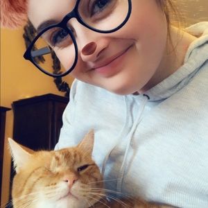 Meet your Posher, Maria